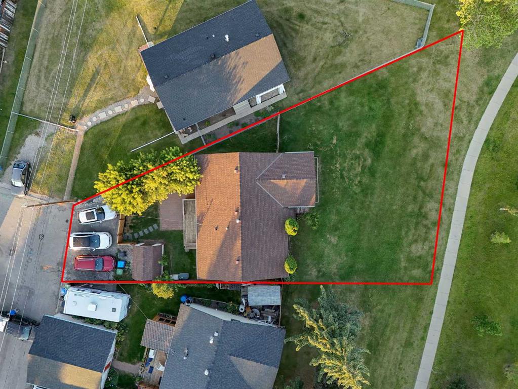 Third View of 6036 Memorial Drive NE, Marlborough Park, Calgary, Alberta, T2A3W1