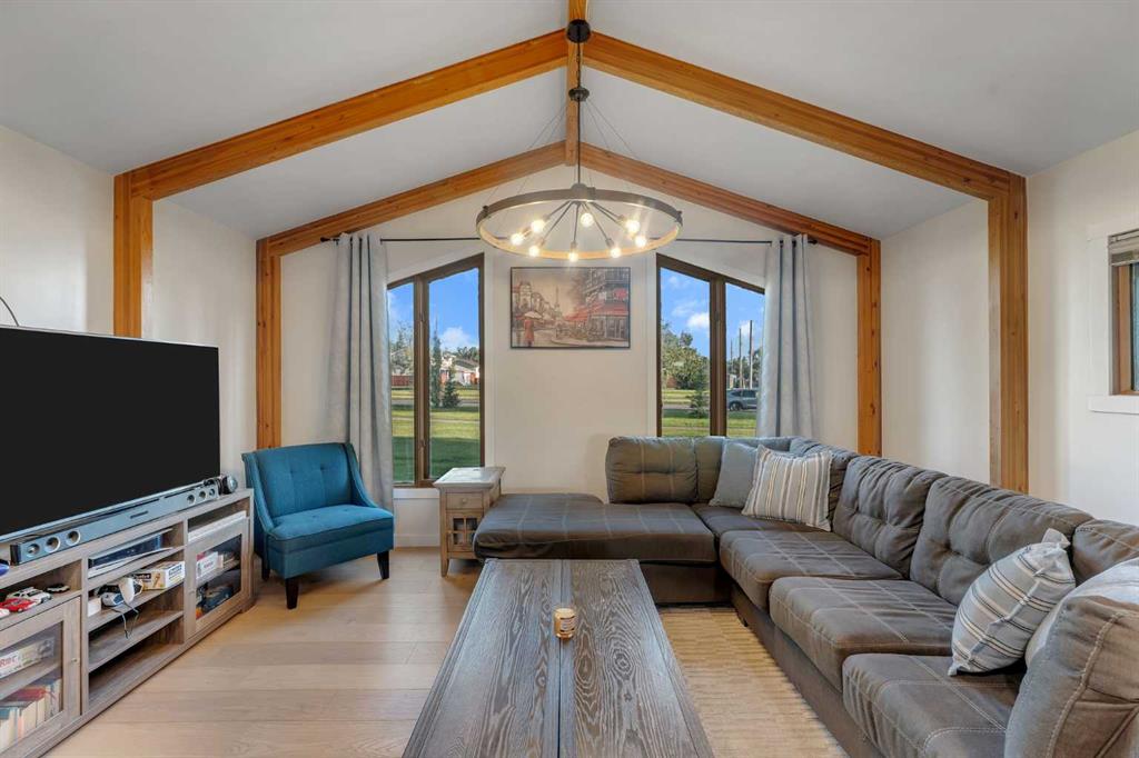 Fifth View of 6036 Memorial Drive NE, Marlborough Park, Calgary, Alberta, T2A3W1