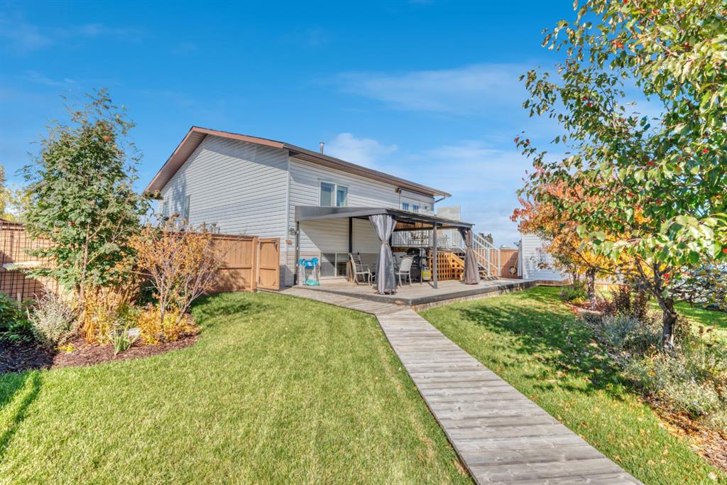 111 Maplewood Place , A2349903, Alberta,