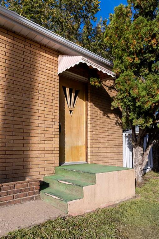 Third View of 1114 Bridge Street SE, River Flats, Medicine Hat, Alberta, T1A 1E2