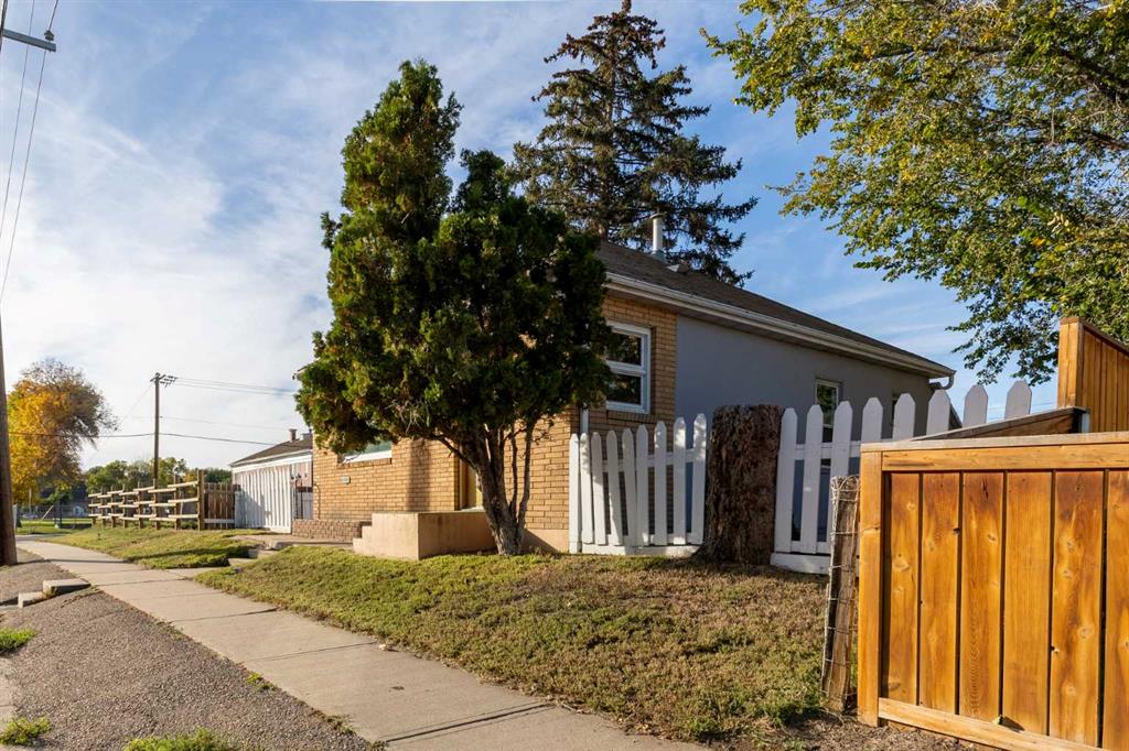 Fourth View of 1114 Bridge Street SE, River Flats, Medicine Hat, Alberta, T1A 1E2