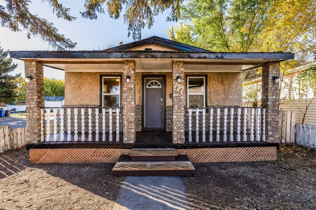 777 7 Street SE, A2349947, Alberta,