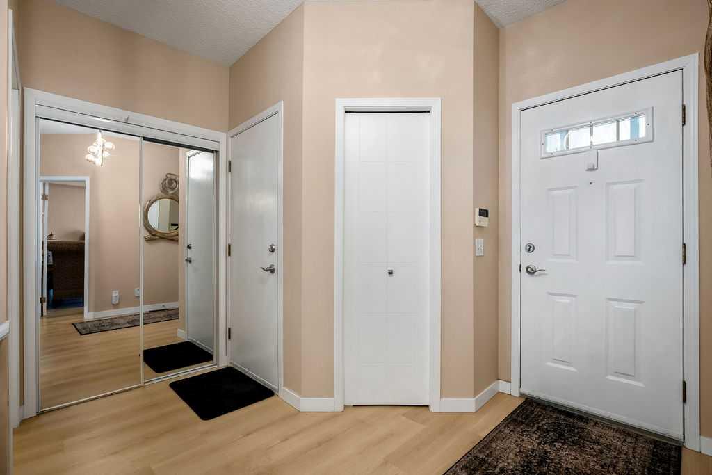 Third View of 56, 72 Millside Drive SW, Millrise, Calgary, Alberta, T2Y 3G8