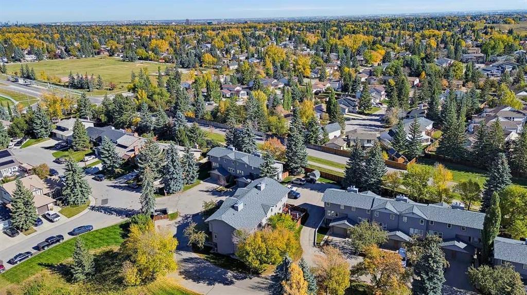 Fourth View of 5, 64 Woodacres Crescent SW, Woodbine, Calgary, Alberta, T2W 4V6