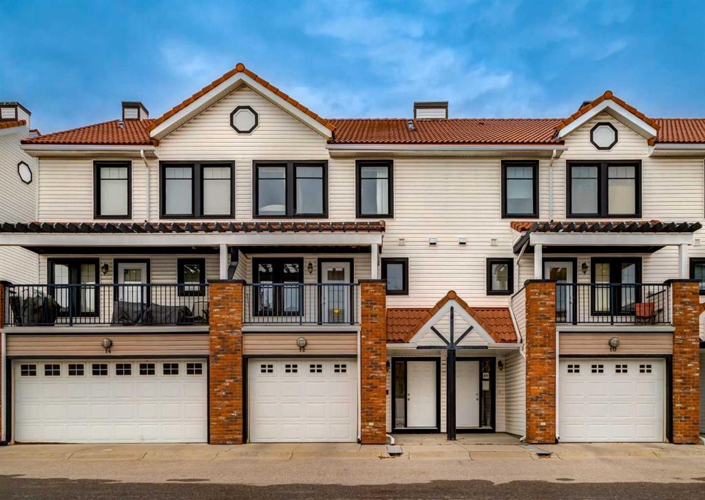 12 Royal Oak Lane NW, A2350014, Alberta,