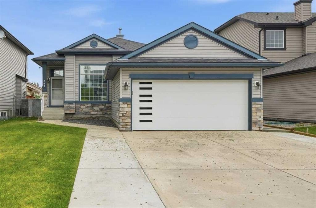 209 Oakmere Close , A2350027, Alberta,