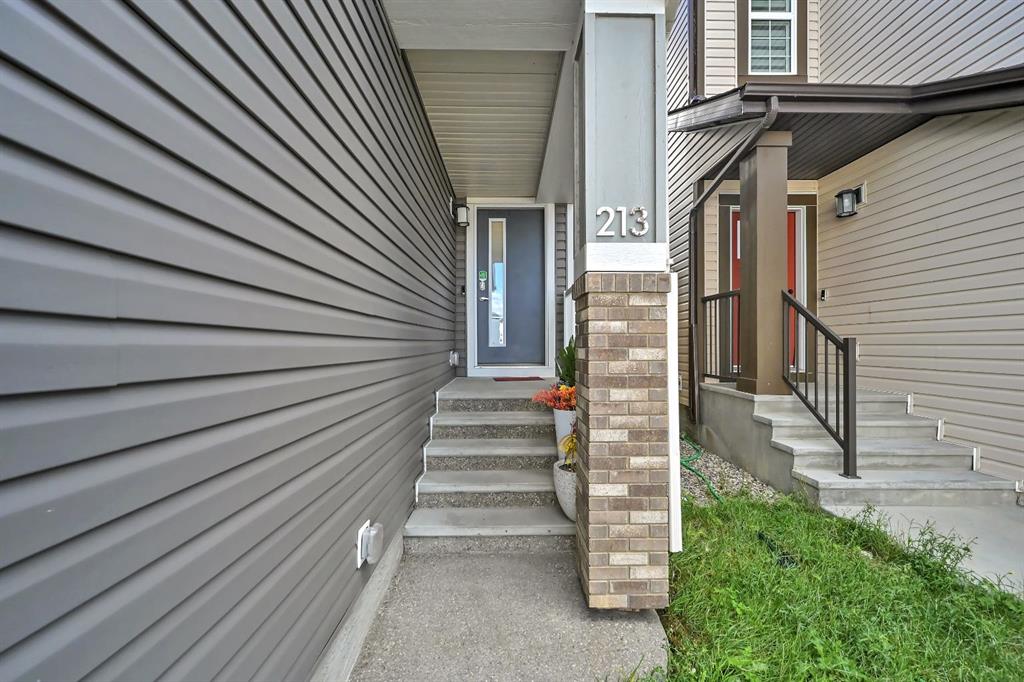 Fifth View of 213 Walgrove Boulevard SE, Walden, Calgary, Alberta, T2X 5A9