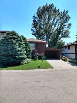 Third View of 100 Doverglen Crescent SE, Dover, Calgary, Alberta, t2b 2p6