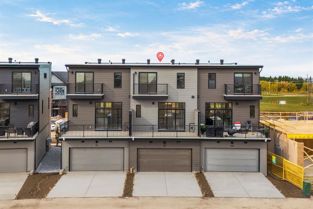 Third View of 112 Greenwich Drive NW, Greenwood/Greenbriar, Calgary, Alberta, T3B 6N8