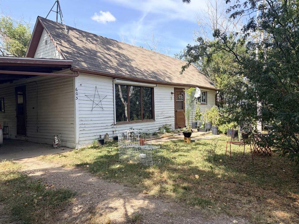 605 Railway Avenue , A2350110, Alberta,