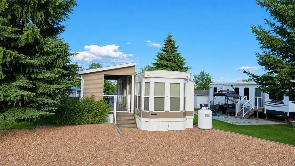 45 Points West Resort  , A2350137, Alberta,