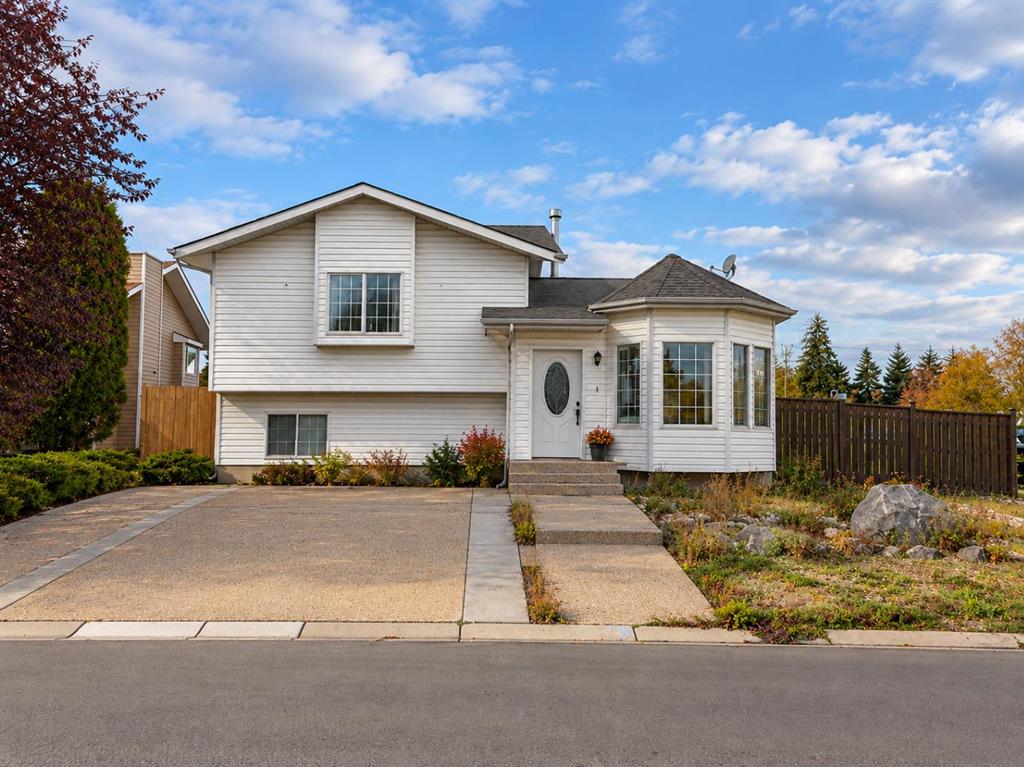 Second View of 1 Pickering Close , Pierview, Sylvan Lake, Alberta, T4S 1K2