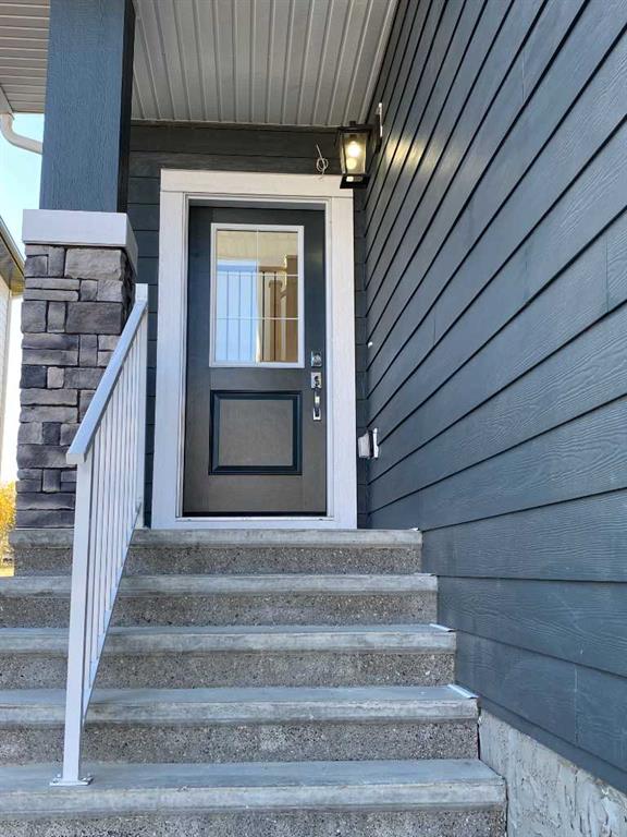 Third View of 707 Mandalay Avenue NW, NONE, Carstairs, Alberta, T0M 0N0