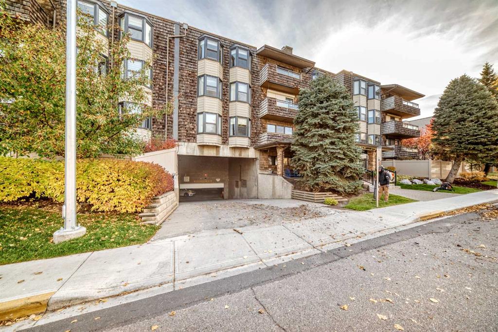 Fourth View of 210, 3730 50 Street NW, Varsity, Calgary, Alberta, T2A 2V9