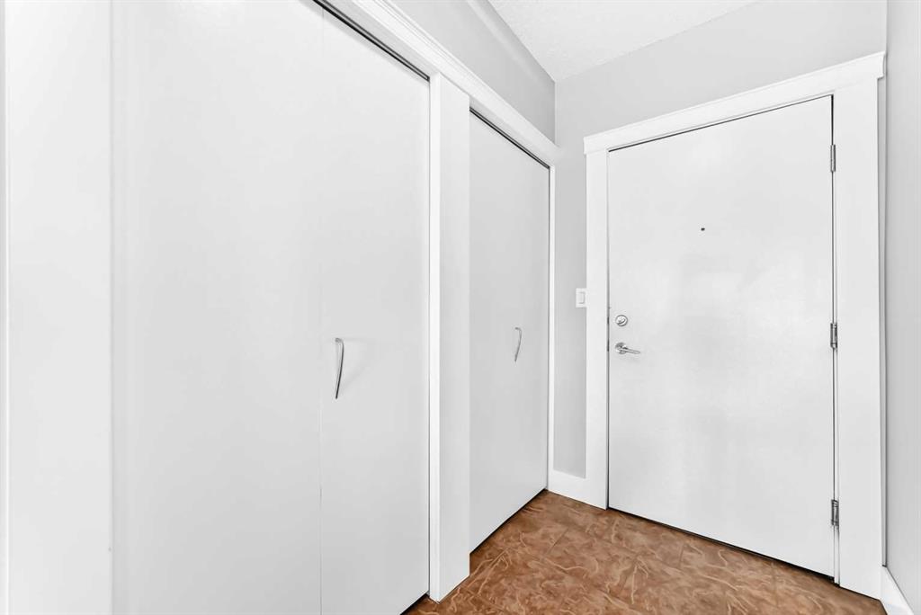 Fifth View of 808, 8710 Horton Road SW, Haysboro, Calgary, Alberta, T2V 0P7