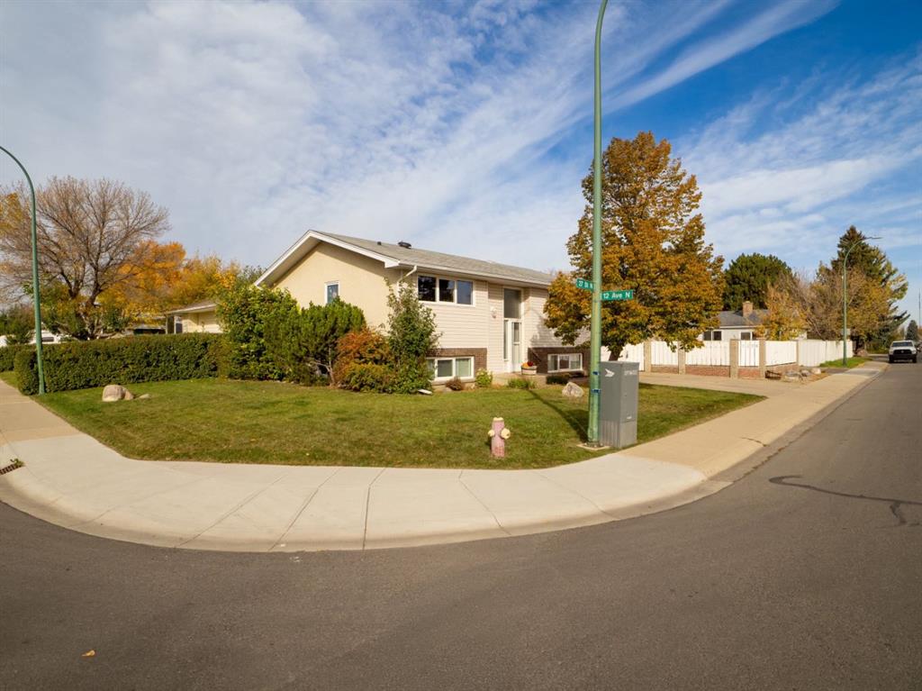 Fifth View of 1206 27th Street N, Park Meadows, Lethbridge, Alberta, T1H 3X9