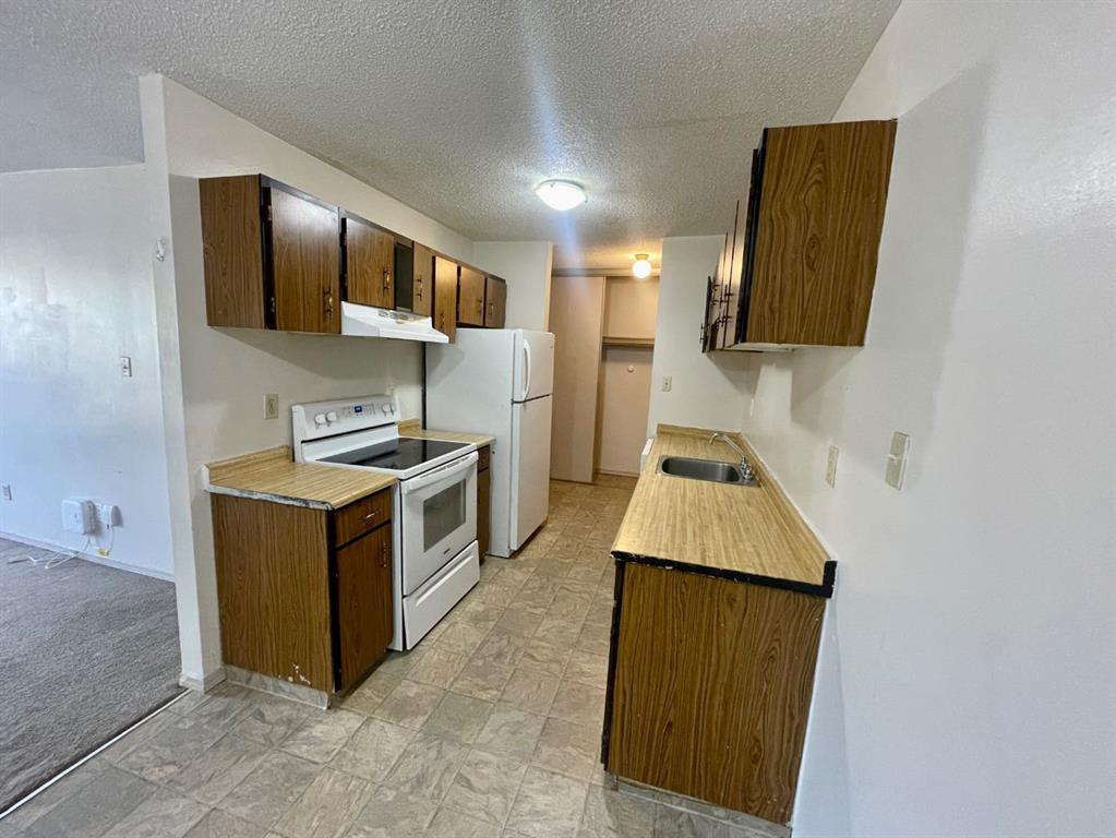 Fourth View of #208B, 5611 9 Avenue  , Edson, Edson, Alberta, T7E 1R5