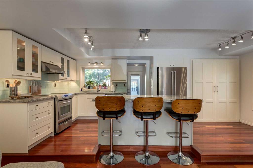 Fifth View of 1934 Broadview Road NW, West Hillhurst, Calgary, Alberta, T2N 3H7
