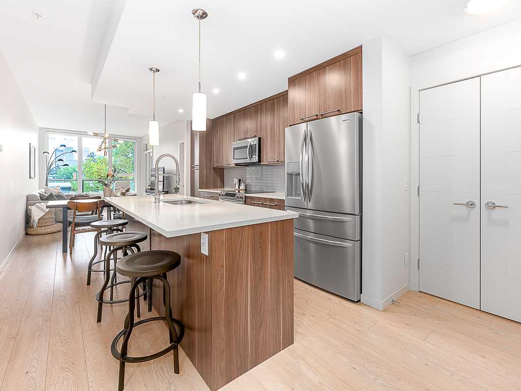 Fourth View of 302, 317 22 Avenue SW, Mission, Calgary, Alberta, T2S3H6