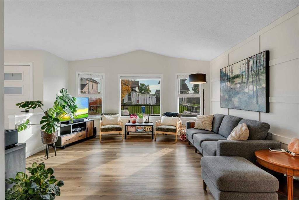 Third View of 15 Rivercrest Way SE, Riverbend, Calgary, Alberta, T2C 4J8
