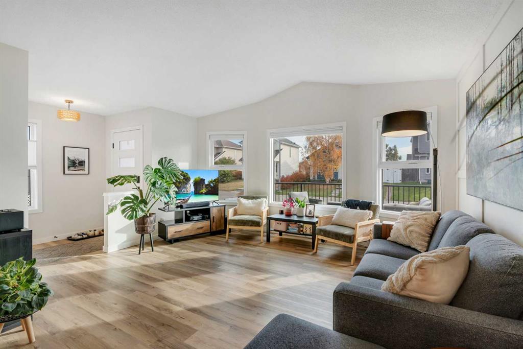 Fourth View of 15 Rivercrest Way SE, Riverbend, Calgary, Alberta, T2C 4J8