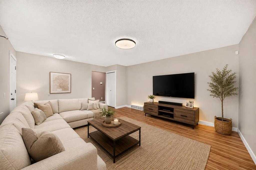 Fifth View of 6607 Malvern Road NE, Marlborough Park, Calgary, Alberta, T2A 5C3