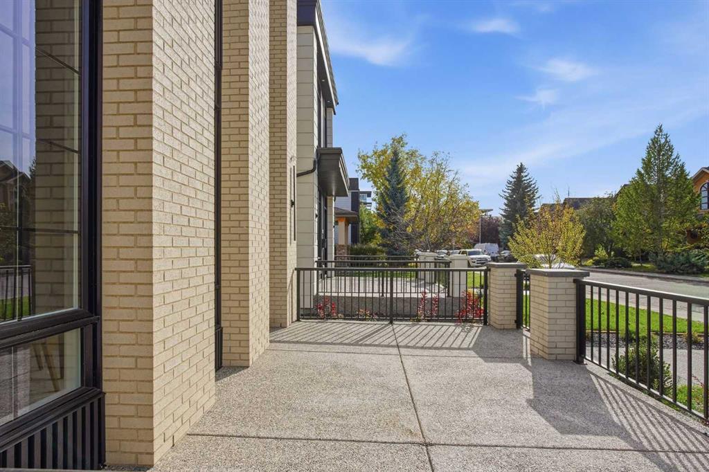Third View of 224 18A Street NW, West Hillhurst, Calgary, Alberta, T2N 2G9