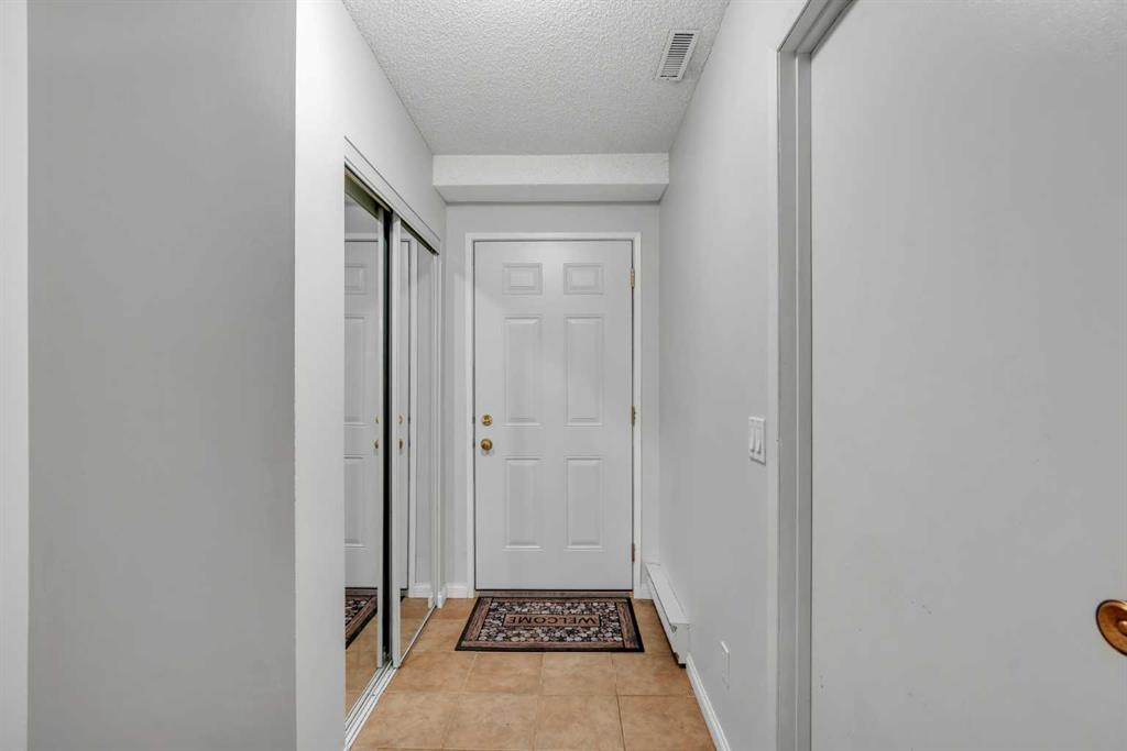 Fourth View of 16, 643 4 Avenue NE, Bridgeland/Riverside, Calgary, Alberta, T2E 0J9