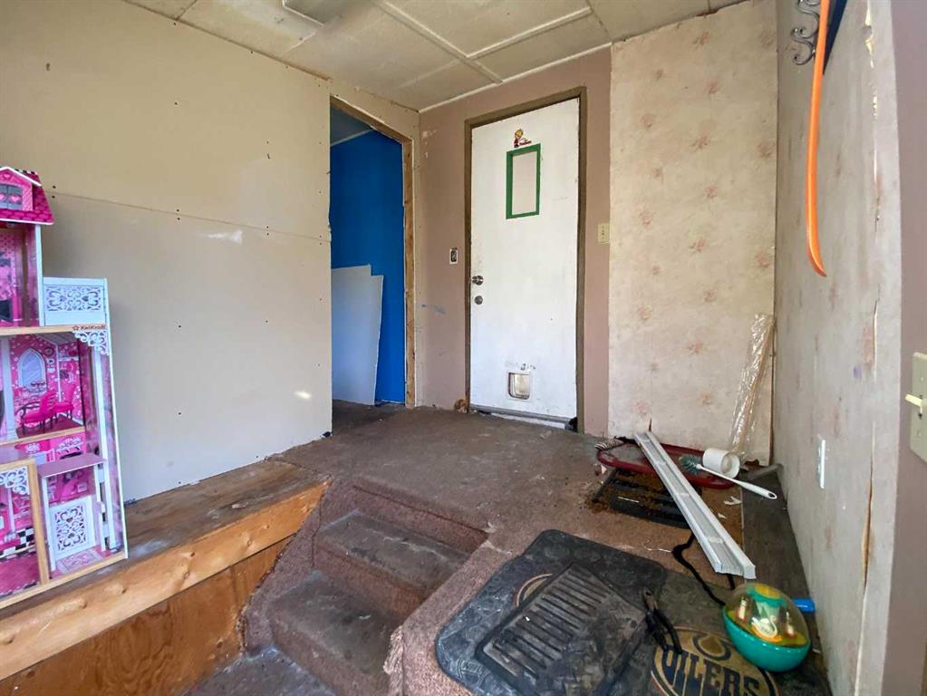 Third View of 9, 5130 61 Avenue , NONE, Olds, Alberta, T4H 1L5
