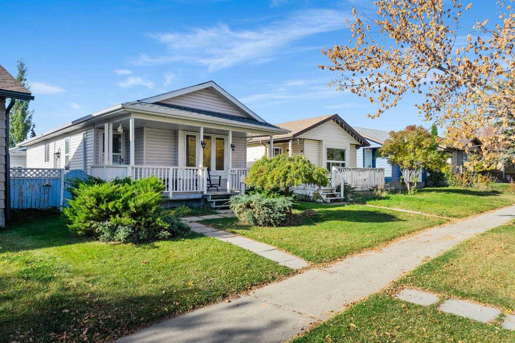 Fifth View of 921 Erin Woods Drive SE, Erin Woods, Calgary, Alberta, T2B 2X1
