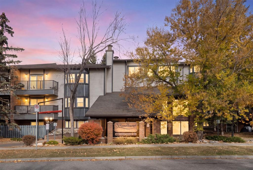 Third View of 101, 550 Westwood Drive SW, Westgate, Calgary, Alberta, T3C 3T9