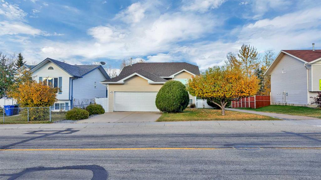 Third View of 6411 54 Street , NONE, Rocky Mountain House, Alberta, T4T 1N5