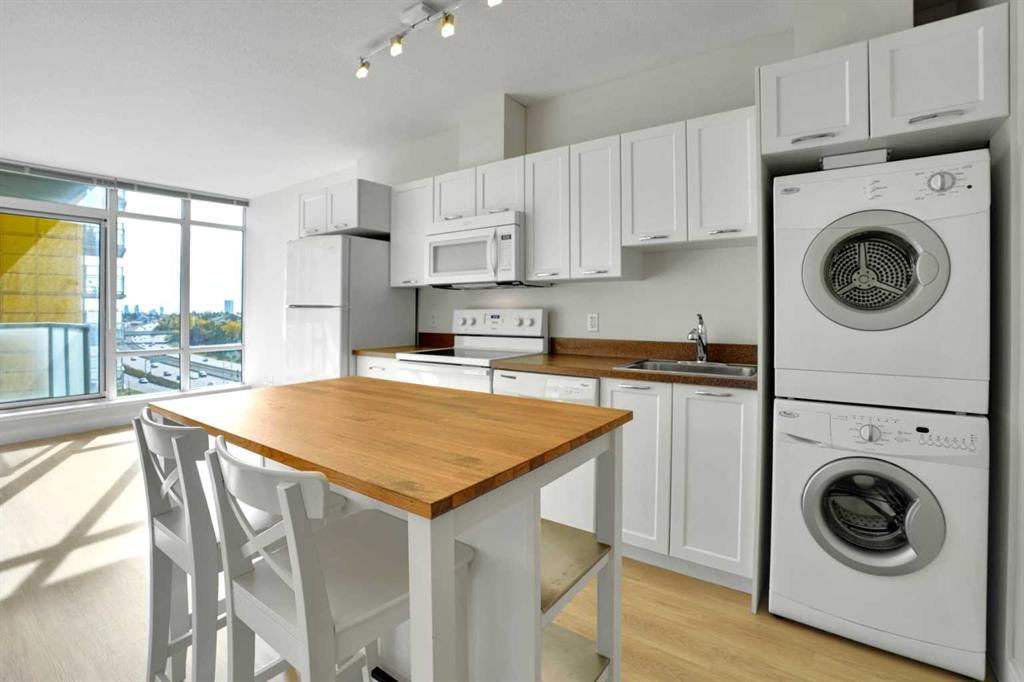Fourth View of 704, 3830 Brentwood Road NW, Brentwood, Calgary, Alberta, T2L 2J9