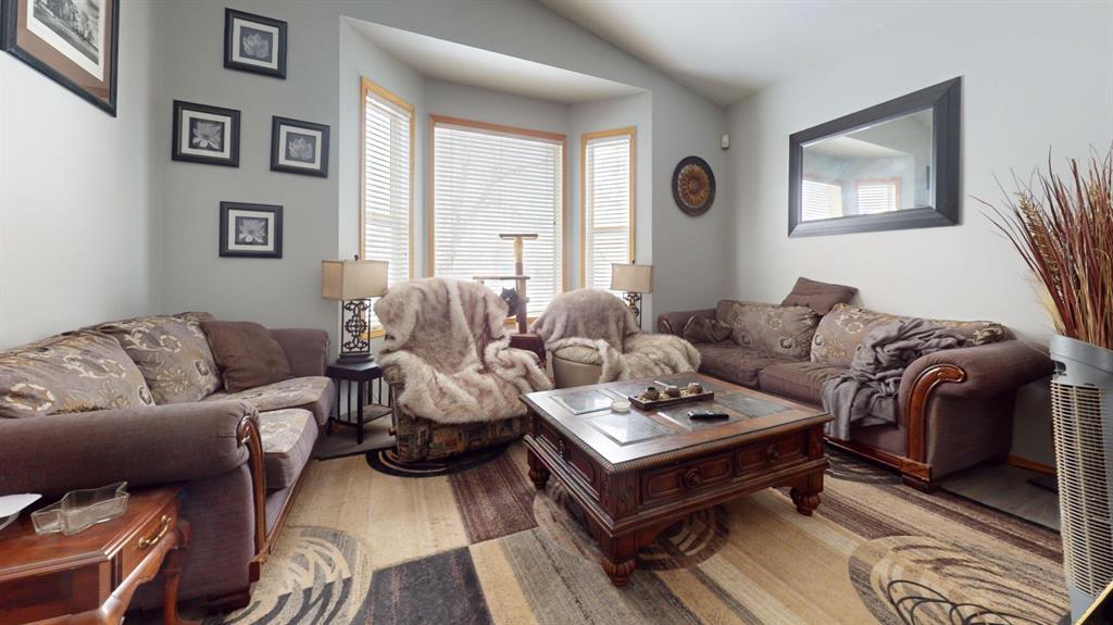 Third View of 213 Chilcotin Road W, Indian Battle Heights, Lethbridge, Alberta, T1K 7N1