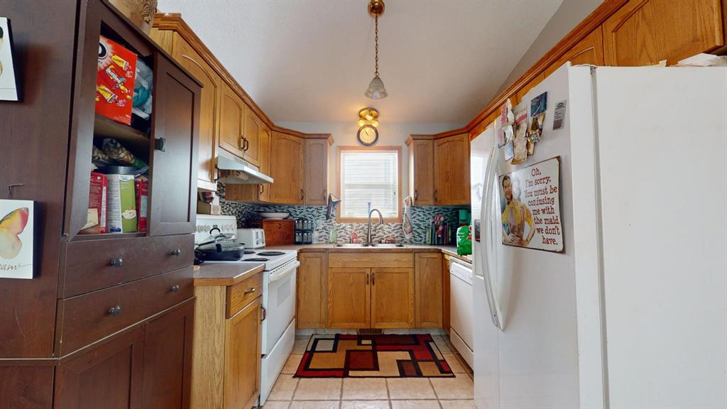 Fourth View of 213 Chilcotin Road W, Indian Battle Heights, Lethbridge, Alberta, T1K 7N1