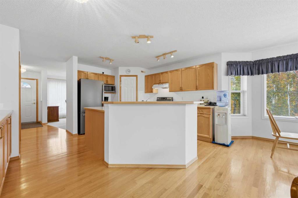 Fourth View of 614 Sierra Madre Court SW, Signal Hill, Calgary, Alberta, T3H 3M5