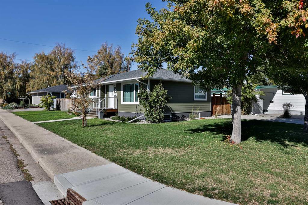 Third View of 1019 31A Street S, Lakeview, Lethbridge, Alberta, T1K 2Z7