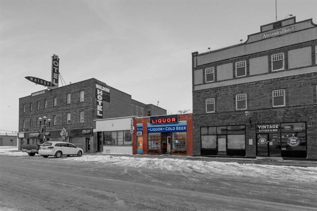 Third View of 40 Railway Avenue W, Downtown Drumheller, Drumheller, Alberta, T0J 0Y6