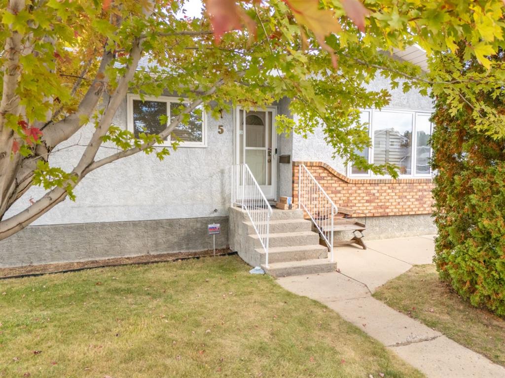 Third View of 5 Stapeford Crescent SE, SE Southridge, Medicine Hat, Alberta, T1B3Z1