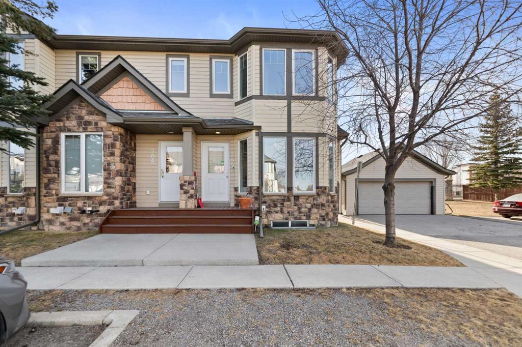 Main View of 209, 2445 Kingsland Road SE, Kings Heights, Airdrie, Alberta, T4A 0B4