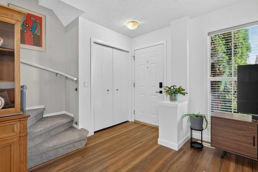 Fifth View of 223 Elgin Point SE, McKenzie Towne, Calgary, Alberta, T2Z4Z8