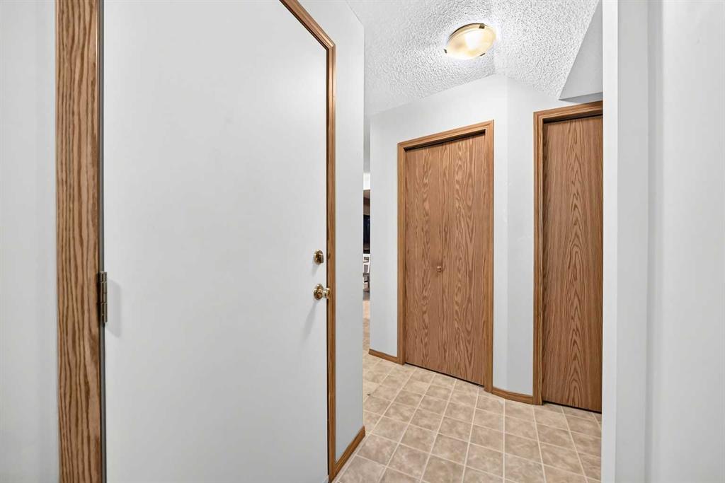 Fifth View of 187 Millview Green SW, Millrise, Calgary, Alberta, T2Y 3W1