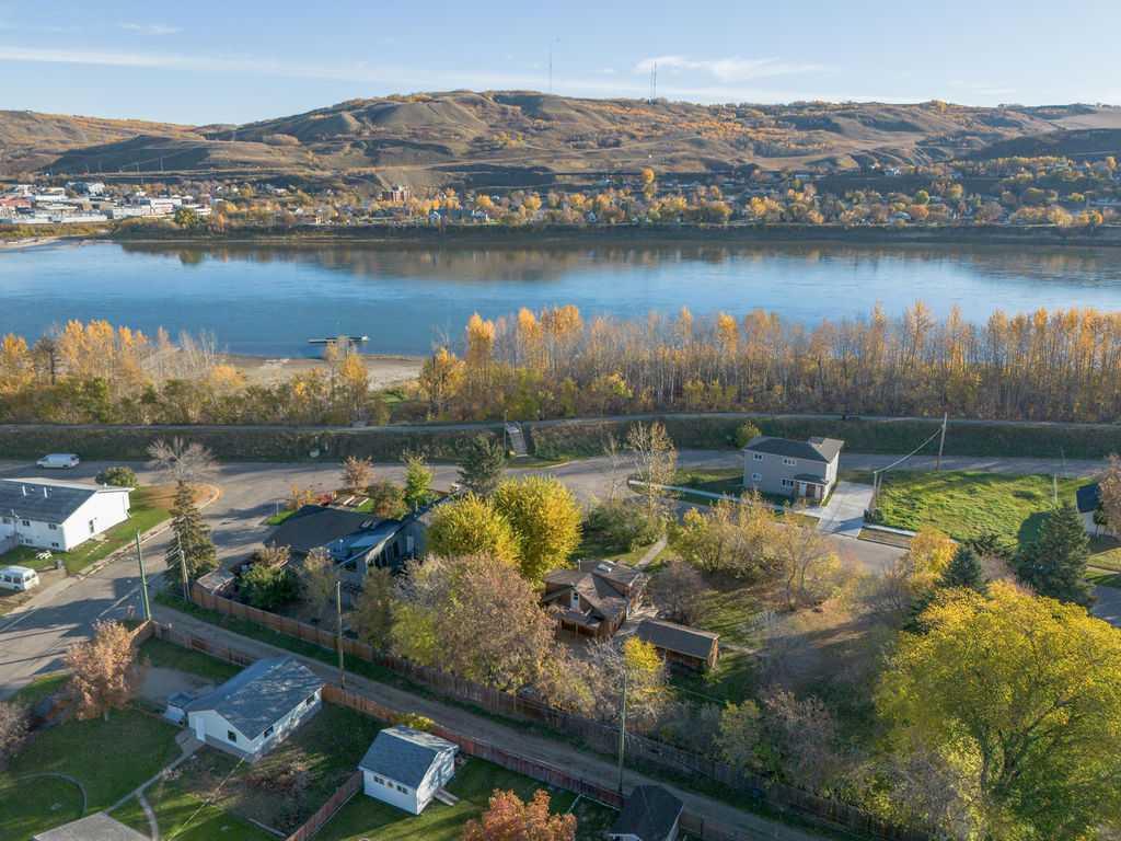 Fourth View of 10714 92 Street , Lower West Peace, Peace River, Alberta, T8S 1R1