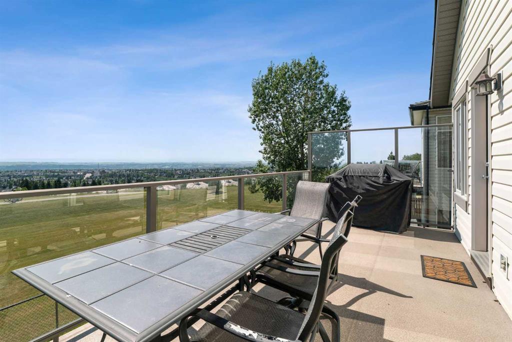 MLS® listing #116333081 for sale located at 215 Rocky Ridge Drive NW