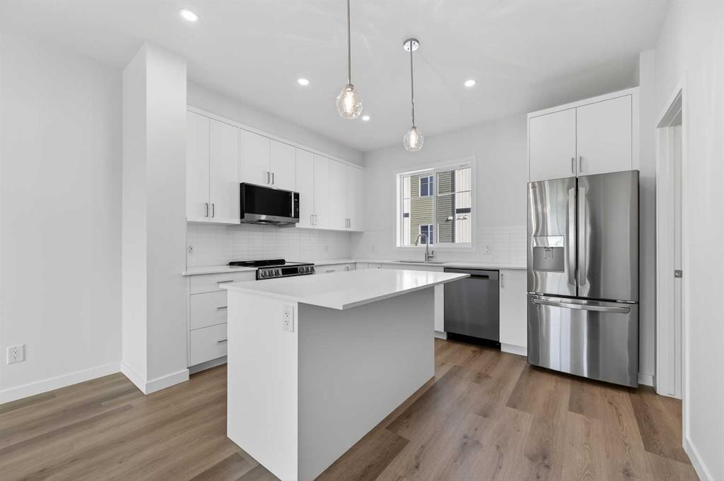 MLS® listing #116342307 for sale located at 26 Creekside Avenue SW