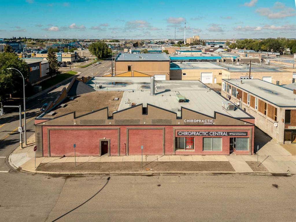 Second View of 202 12C Street N, Westminster, Lethbridge, Alberta, T1H 2M7
