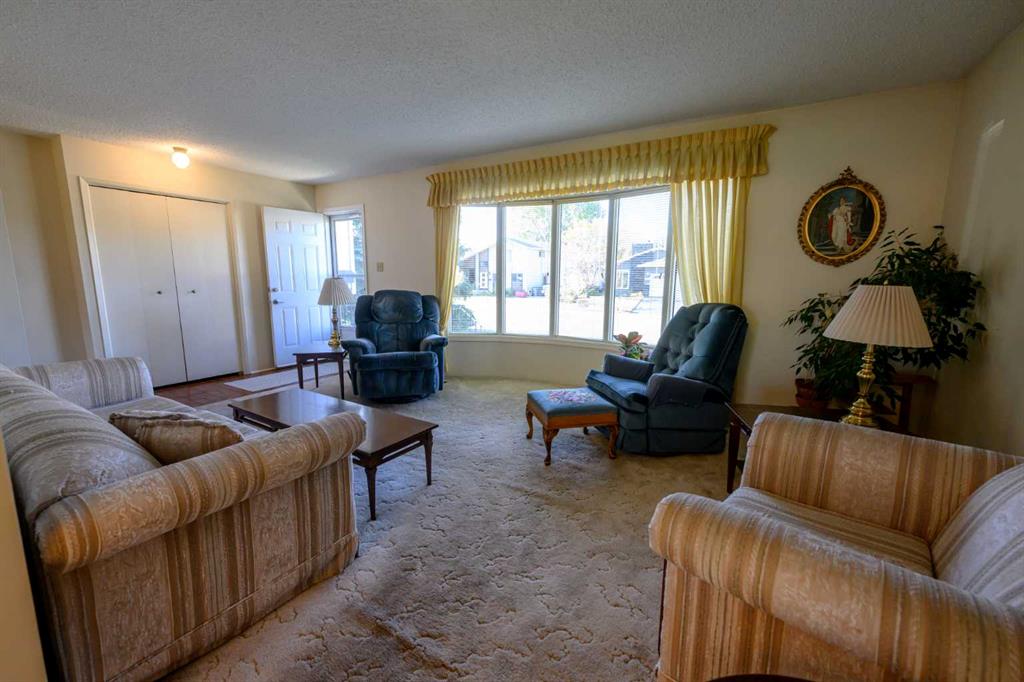 Third View of 7231 Patterson Drive , South Patterson Place, Grande Prairie, Alberta, T8V 5A2