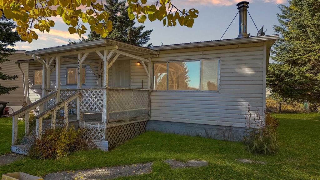 Third View of 224 5 Street NW, NONE, Sundre, Alberta, T0M 1X0