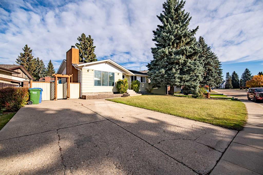 Fourth View of 247 Barrett Drive , Bower, Red Deer, Alberta, T4R1H9