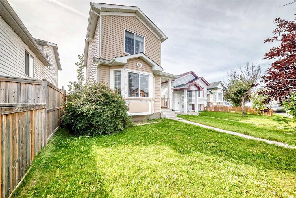 Fourth View of 21 MARTIN CROSSING Link NE, Martindale, Calgary, Alberta, T3J 3V2